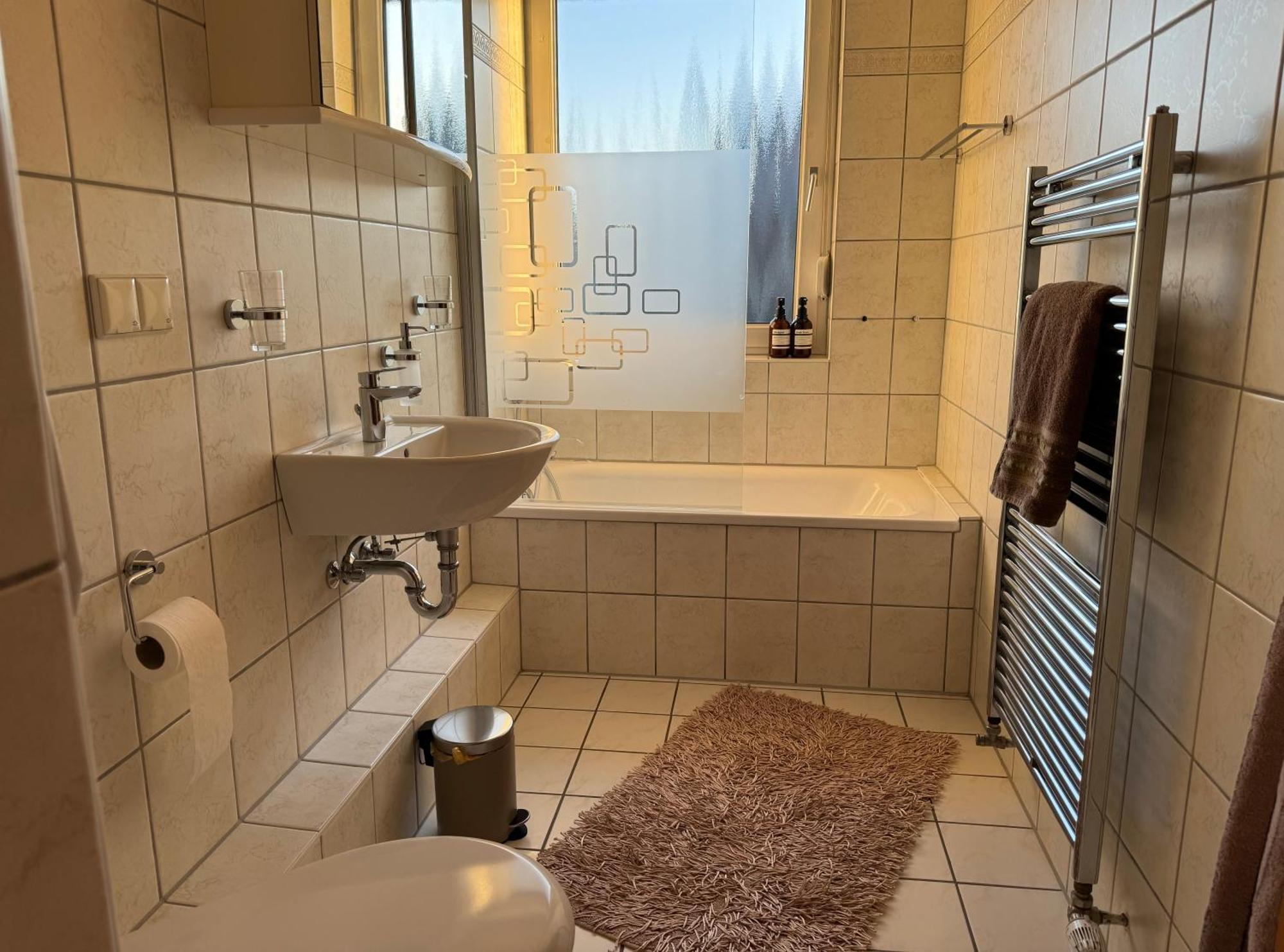 Ruhrpott Residenz - 3 Zimmer Suite - 70Qm Mit Balkon Oberhausen  Exterior foto