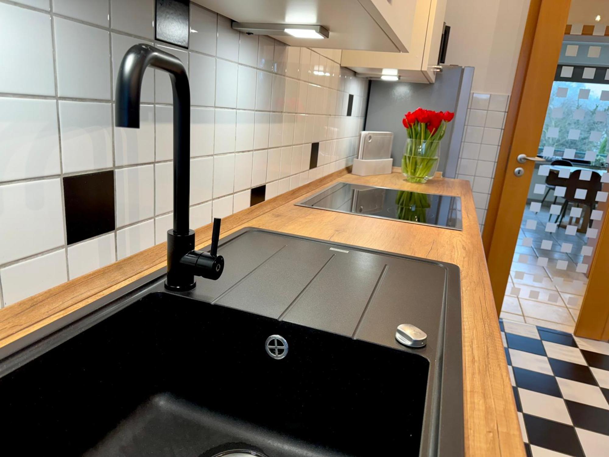 Ruhrpott Residenz - 3 Zimmer Suite - 70Qm Mit Balkon Oberhausen  Exterior foto